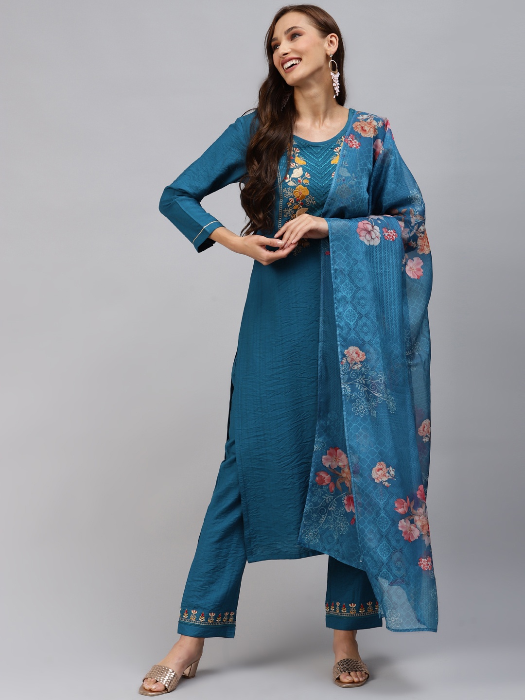 

SheWill Women Blue Floral Embroidered Thread Work Kurta with Trousers & With Dupatta