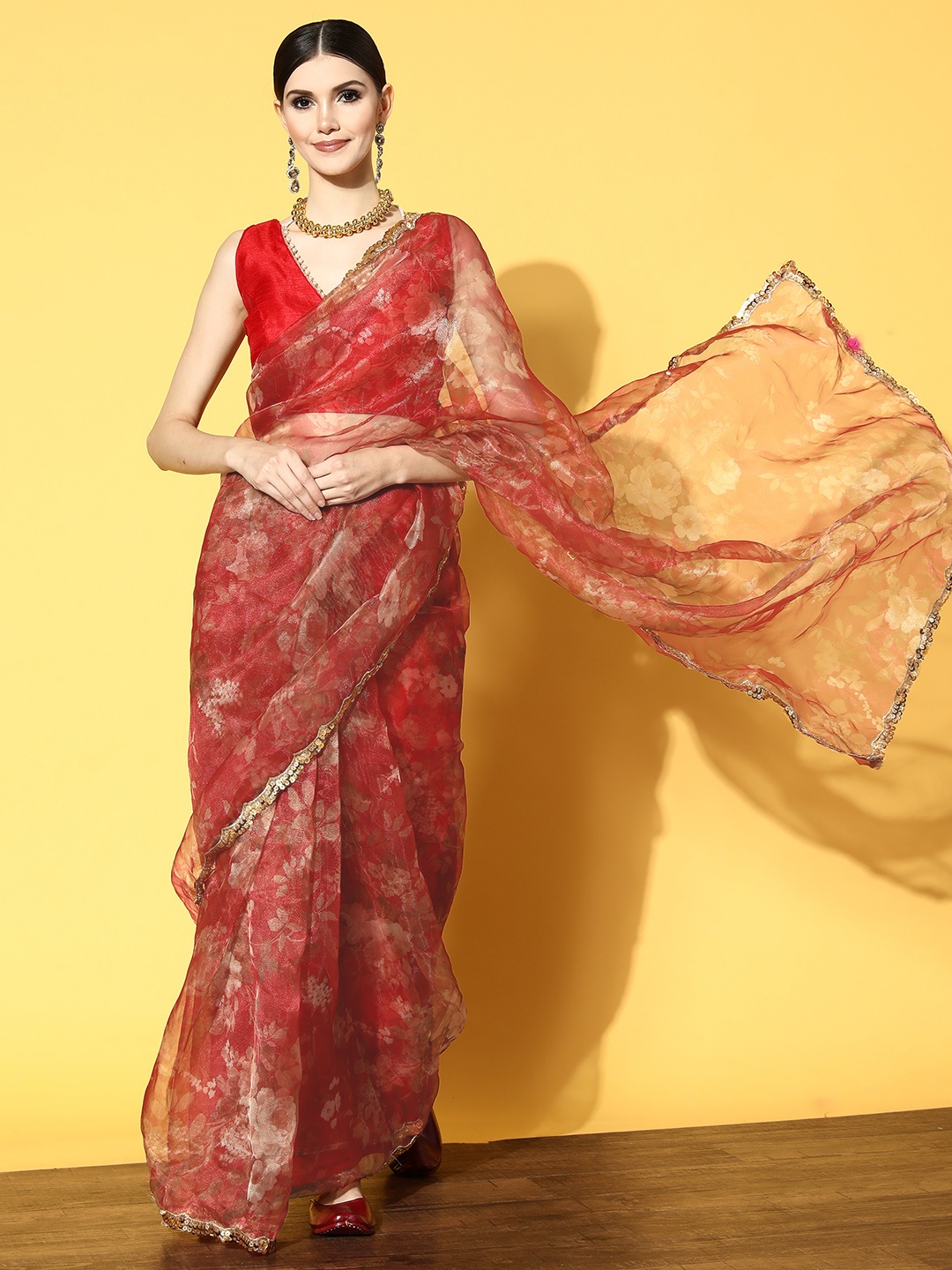 

Tikhi Imli Red Floral Sequinned Organza Saree