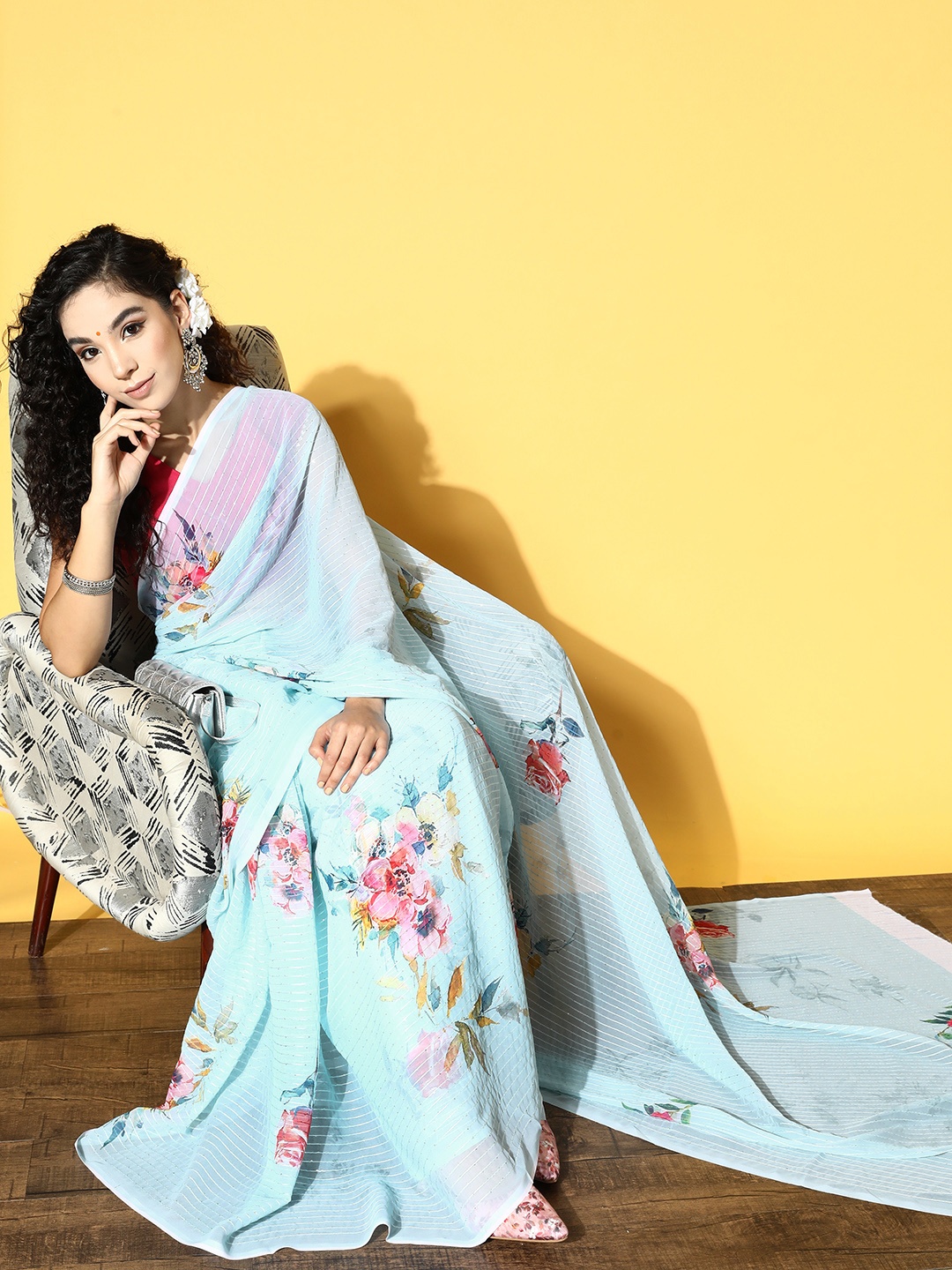 

Tikhi Imli Blue & Pink Floral Printed Saree