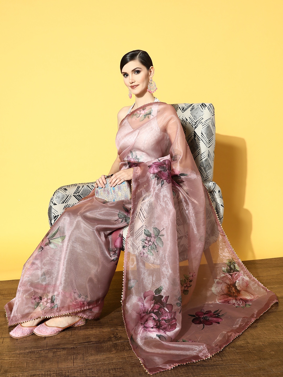 

Tikhi Imli Pink & Green Floral Organza Saree