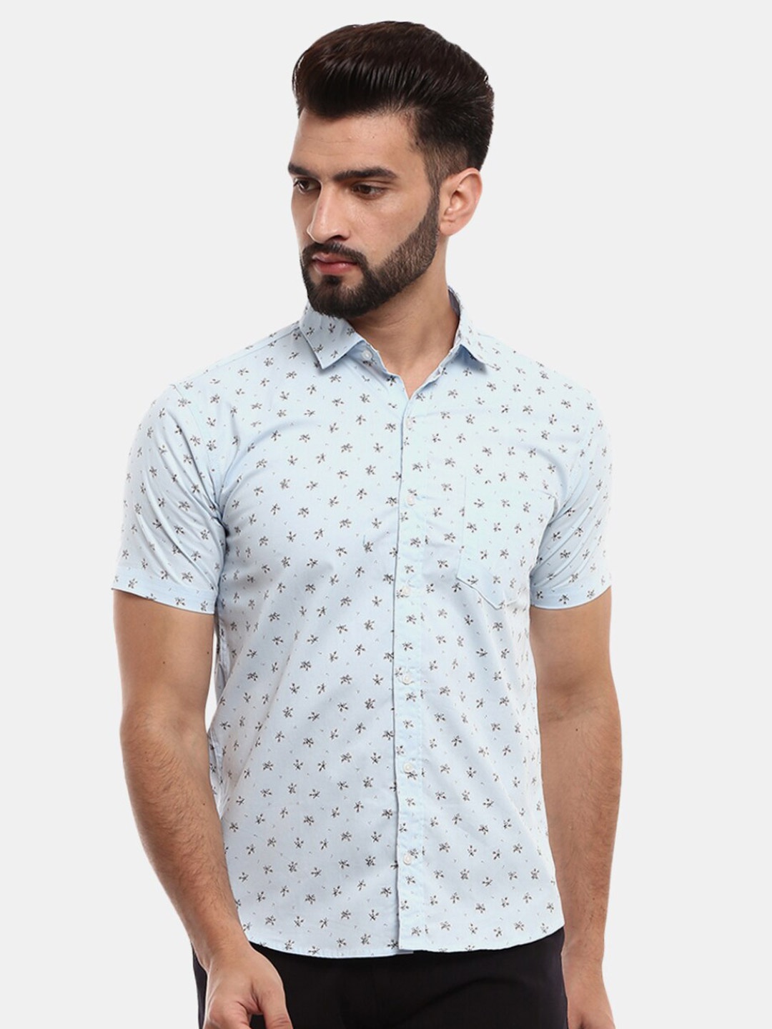 

V-Mart Men Blue Slim Fit Floral Printed Casual Shirt