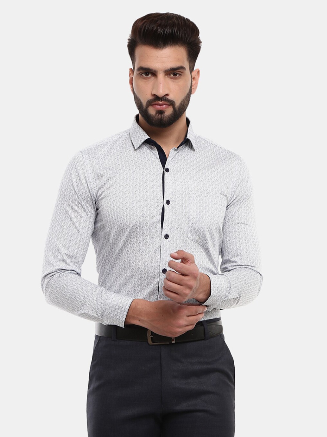 

V-Mart Men White Printed Formal Shirt