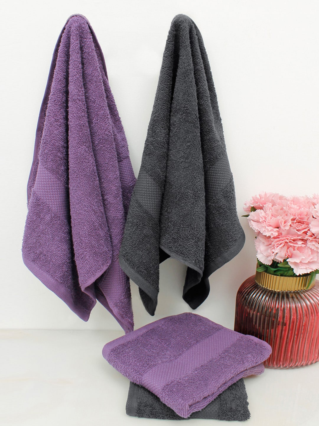 

AVI Living Set Of 2 Black & Purple Solid Pure Cotton 500 GSM Hand Towels