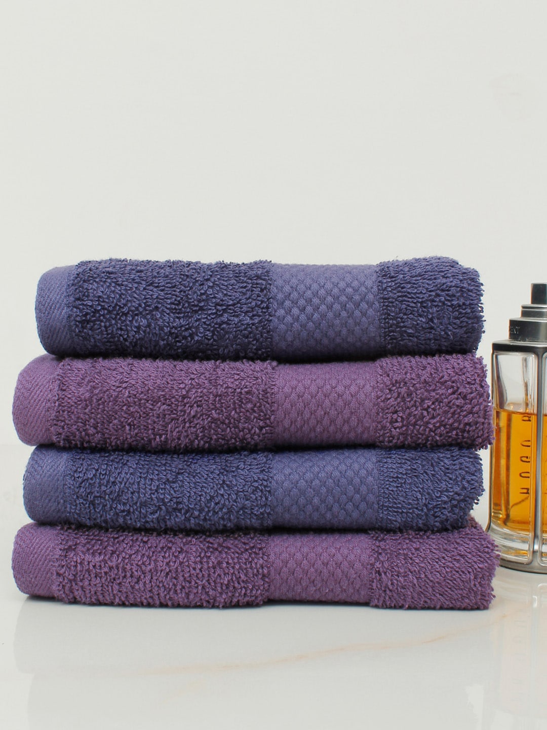 

AVI Living Set Of 4 Solid 500 GSM Pure Cotton Hand Towels, Purple