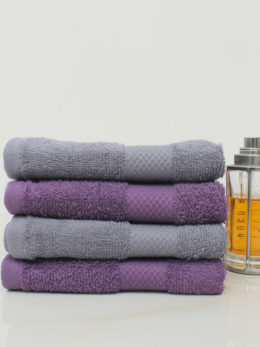 

AVI Living Set of 4 Solid Cotton 500 GSM Hand Towels, Purple