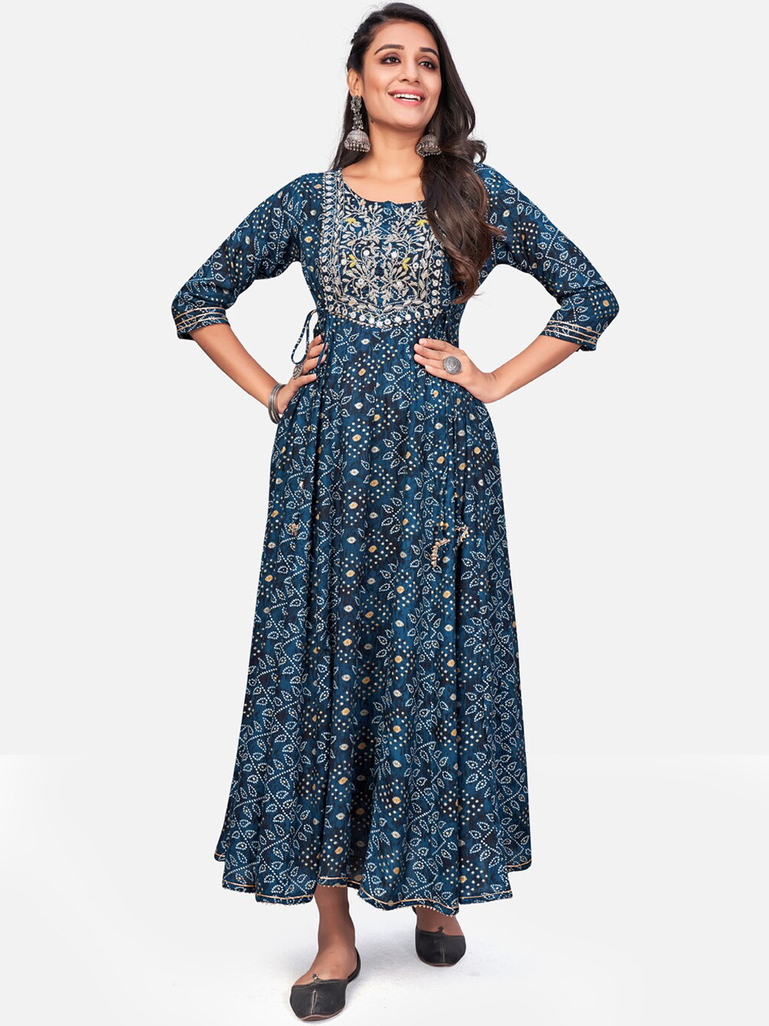 

Vbuyz Women Blue Floral Printed Mirror Work Anarkali Kurta