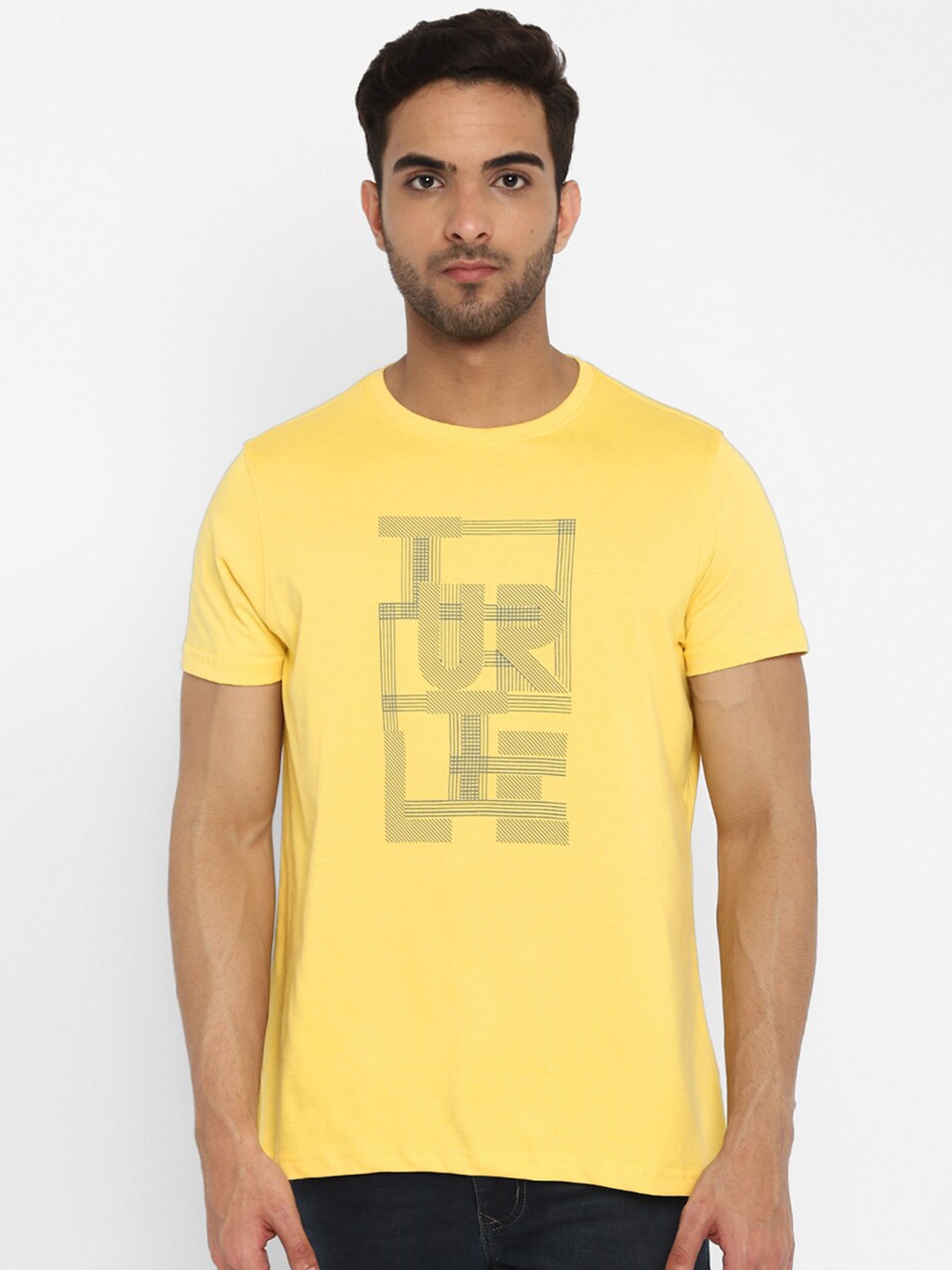 

Turtle Men Yellow Typography Printed Pure Cotton Applique Slim Fit T-shirt