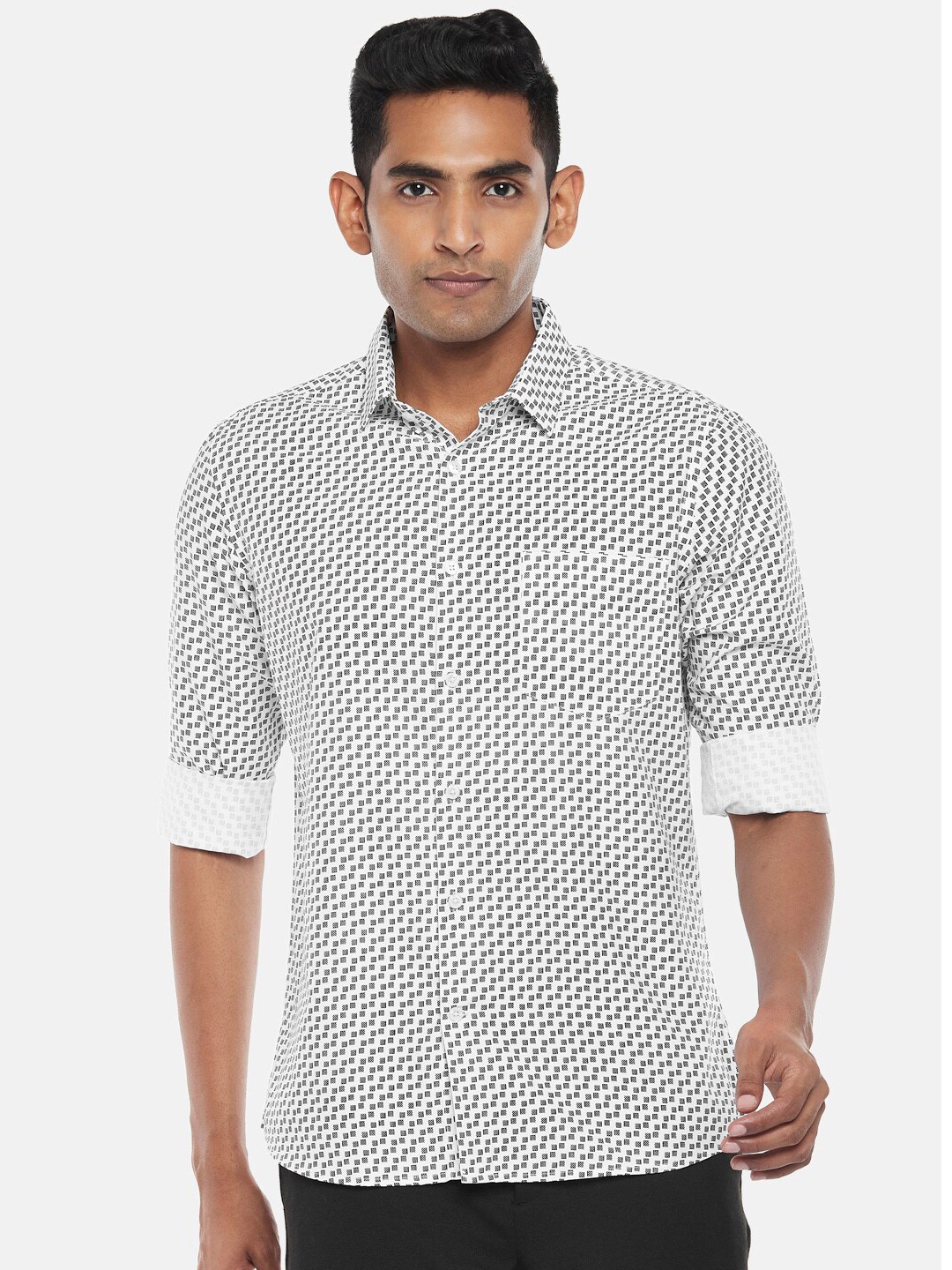 

BYFORD by Pantaloons Men White Slim Fit Printed Formal Shirt
