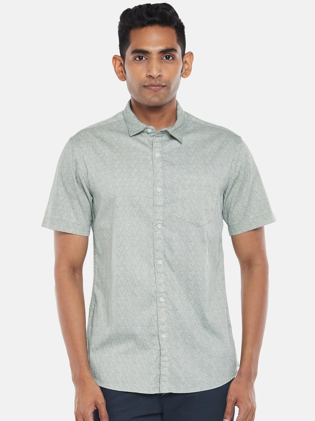 

BYFORD by Pantaloons Men Green Slim Fit Printed Casual Shirt