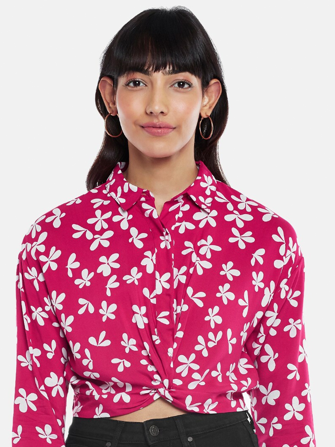 

People Pink Floral Print Twisted Shirt Style Crop Top