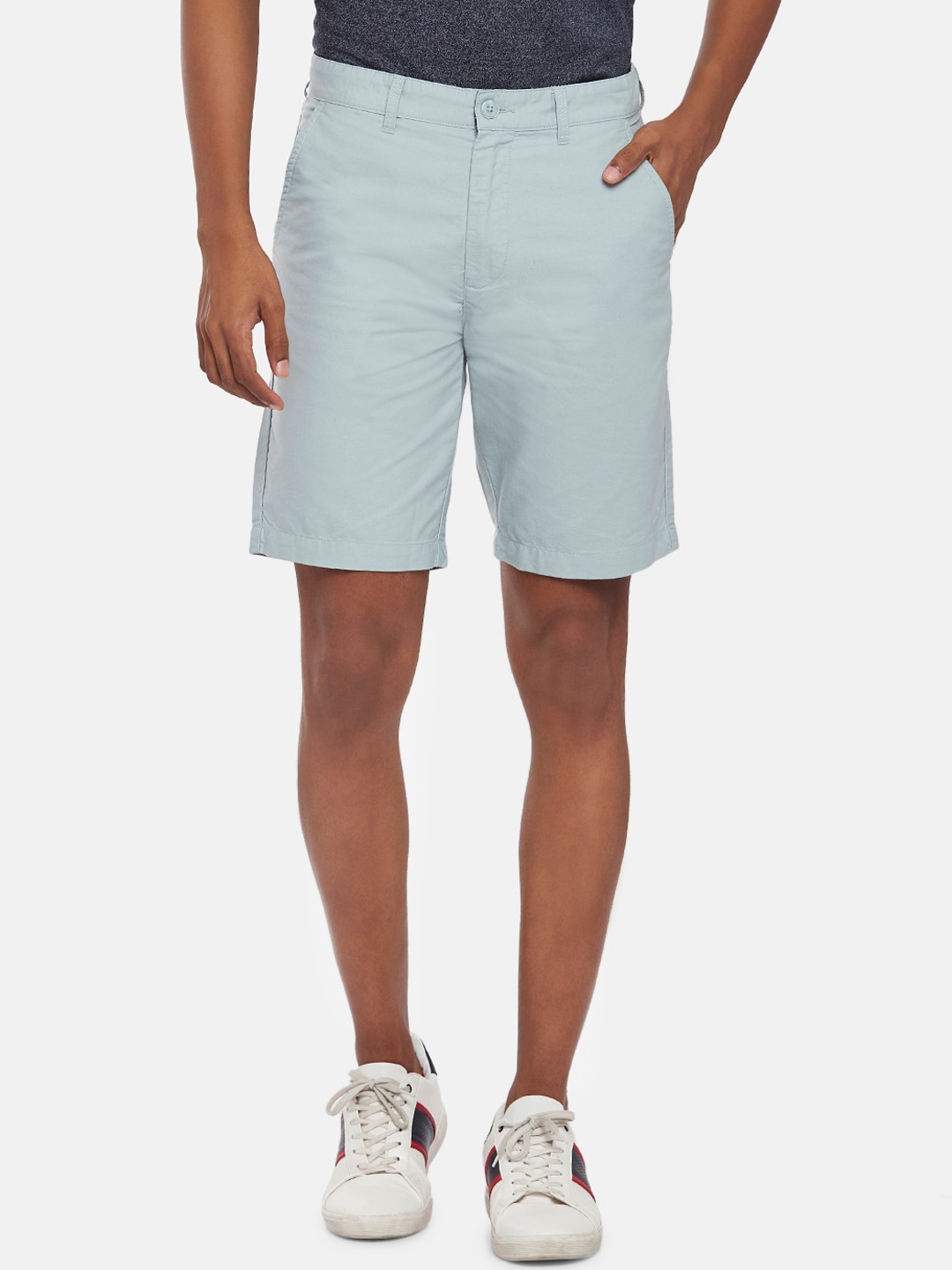

BYFORD by Pantaloons Men Off White Slim Fit Outdoor Chino Shorts