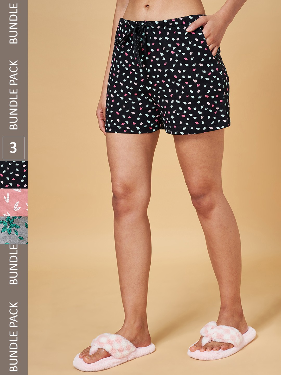 

Dreamz by Pantaloons Women Black Printed Lounge shorts