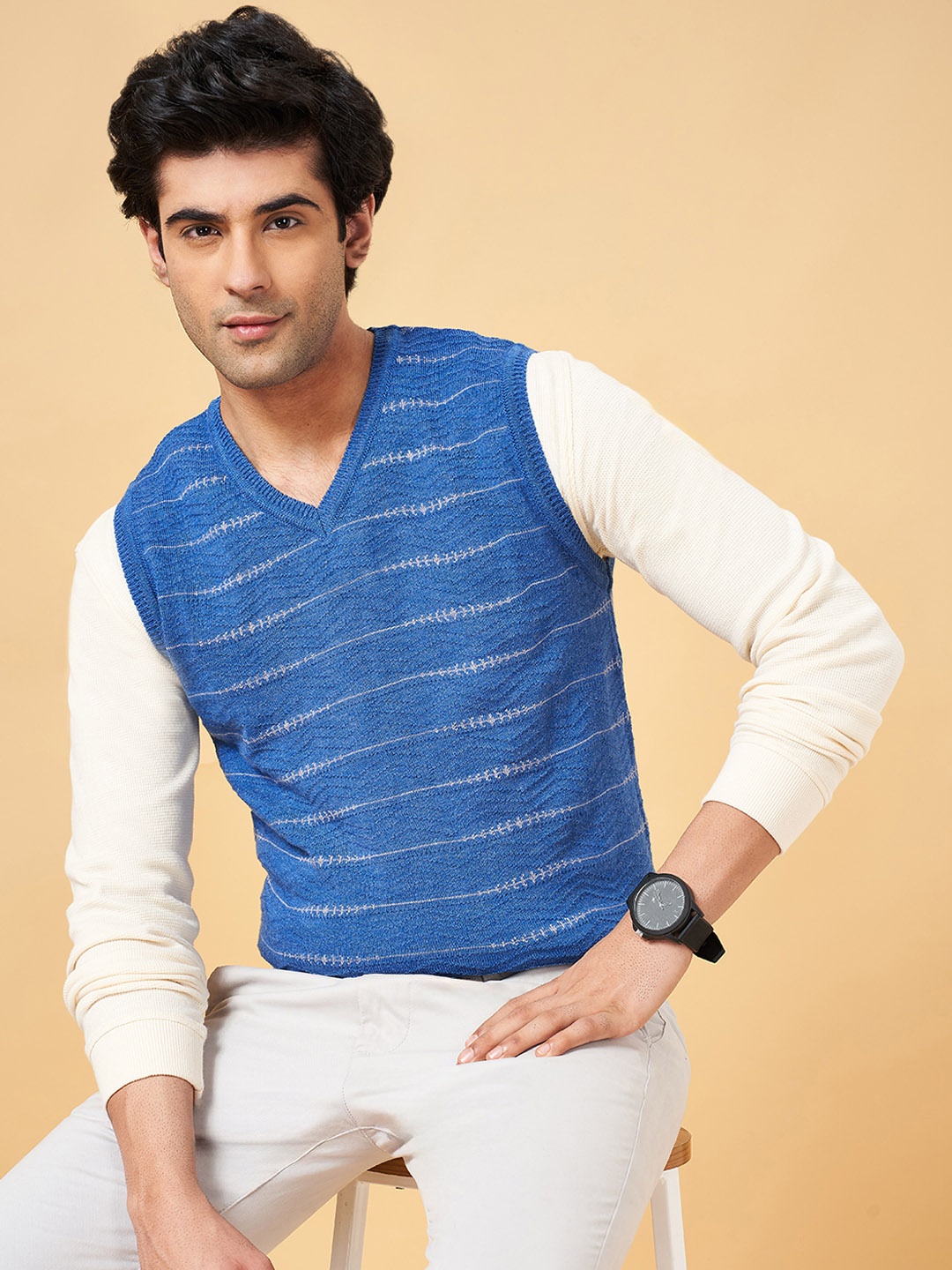 

BYFORD by Pantaloons Men Blue Striped Longline Sweater Vest