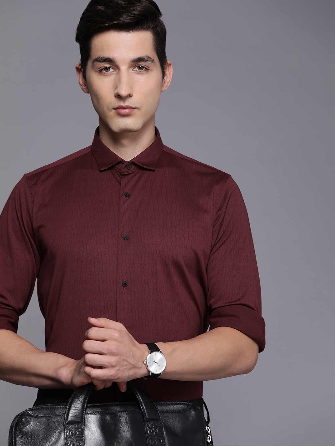 

Louis Philippe Ath Work Men Maroon Printed Slim Fit Semiformal Shirt