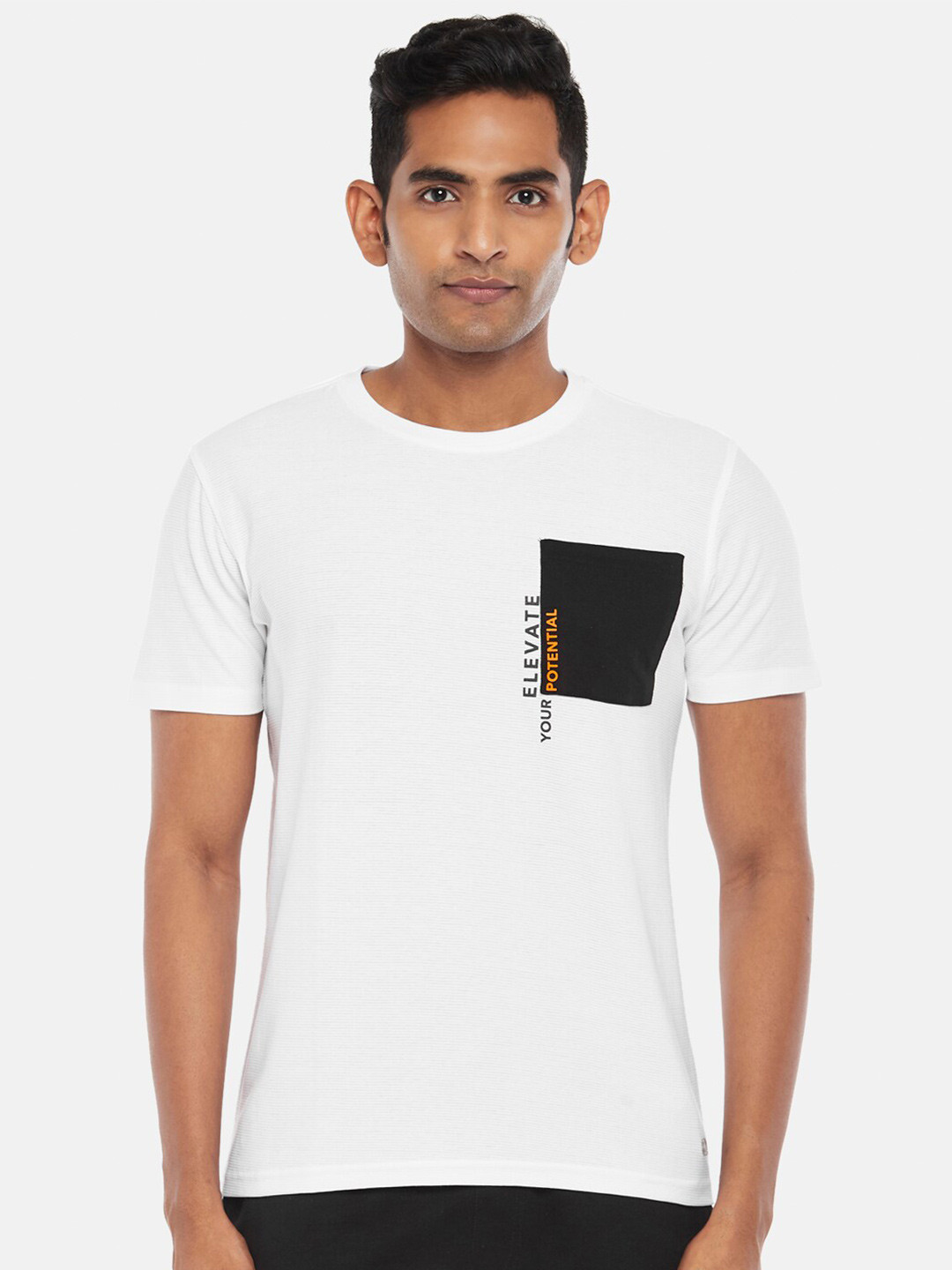 

Ajile by Pantaloons Men White Slim Fit T-shirt