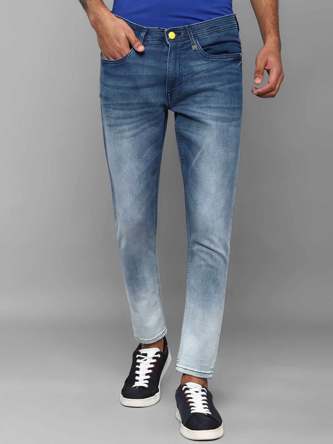 

Allen Solly Sport Men Blue Skinny Fit Heavy Fade Jeans
