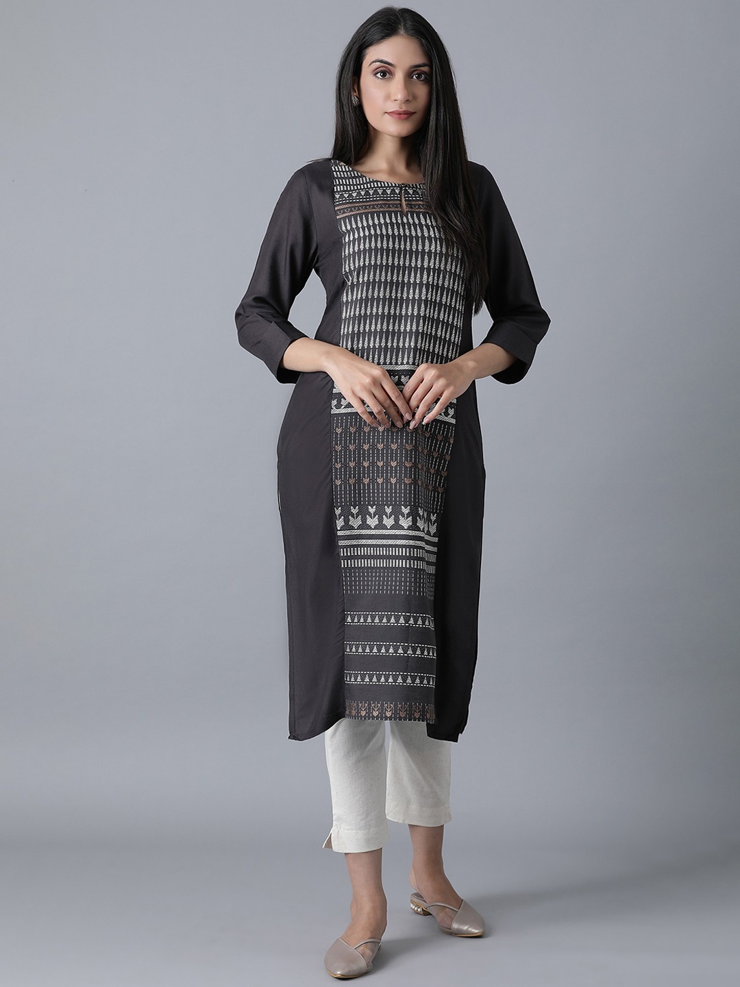 

W Women Black & Grey Geometric Kurta