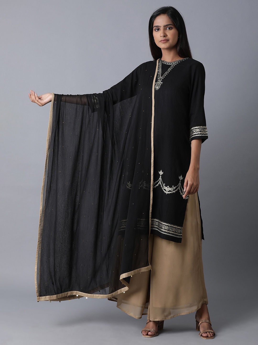 

W Black & Gold-Toned Dupatta with Sequinned