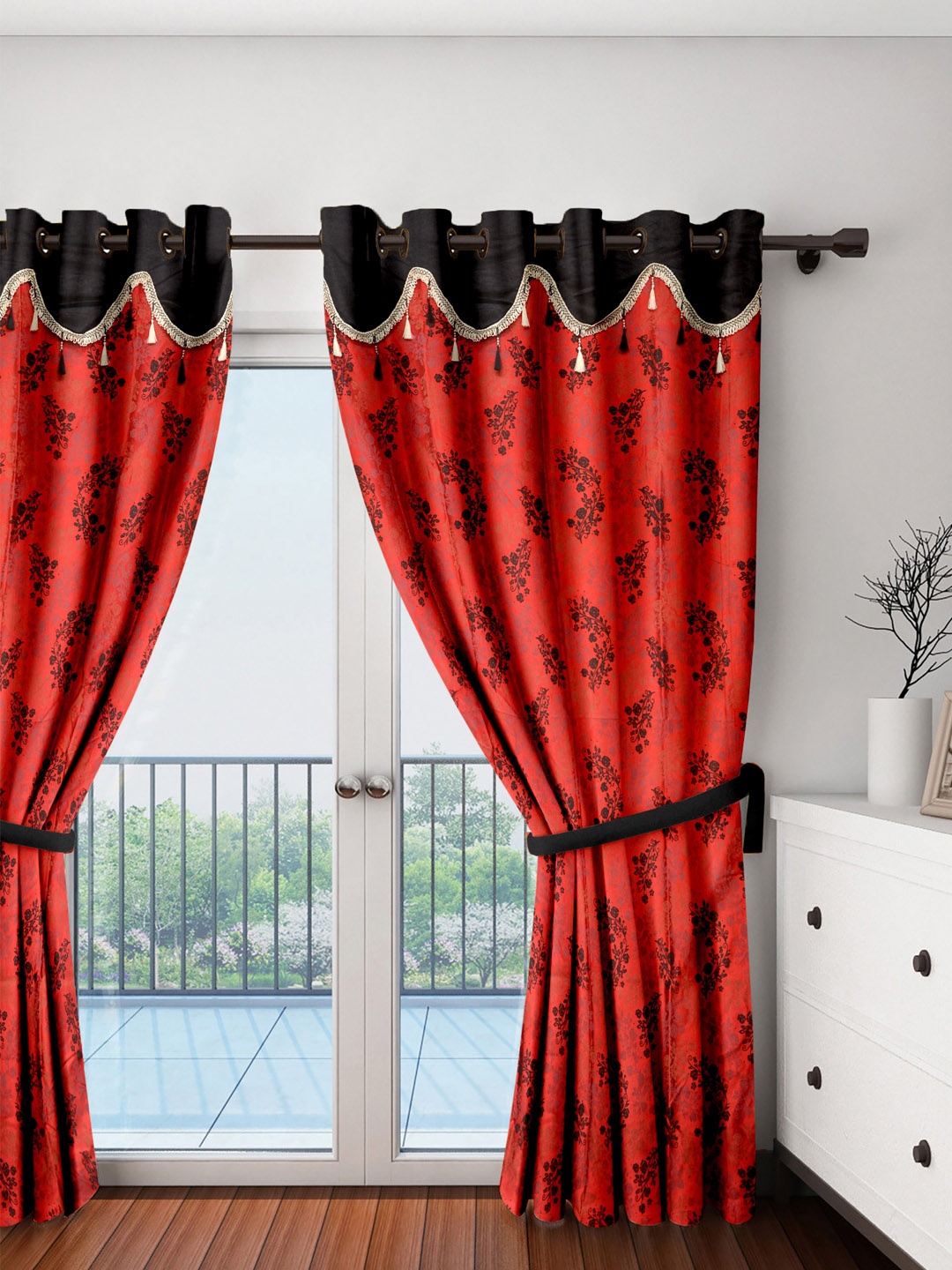 

Cortina Set of 2 Red & Black Printed Door Curtain