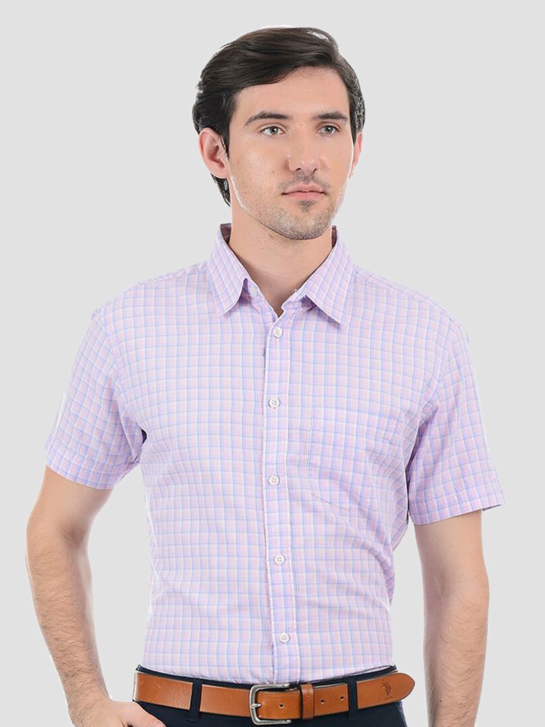 

LONDON FOG Men Pink Checked Casual Shirt