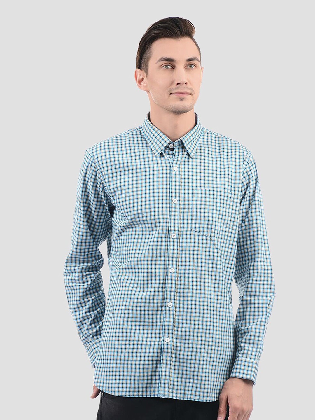

LONDON FOG Men Blue Checked Casual Shirt