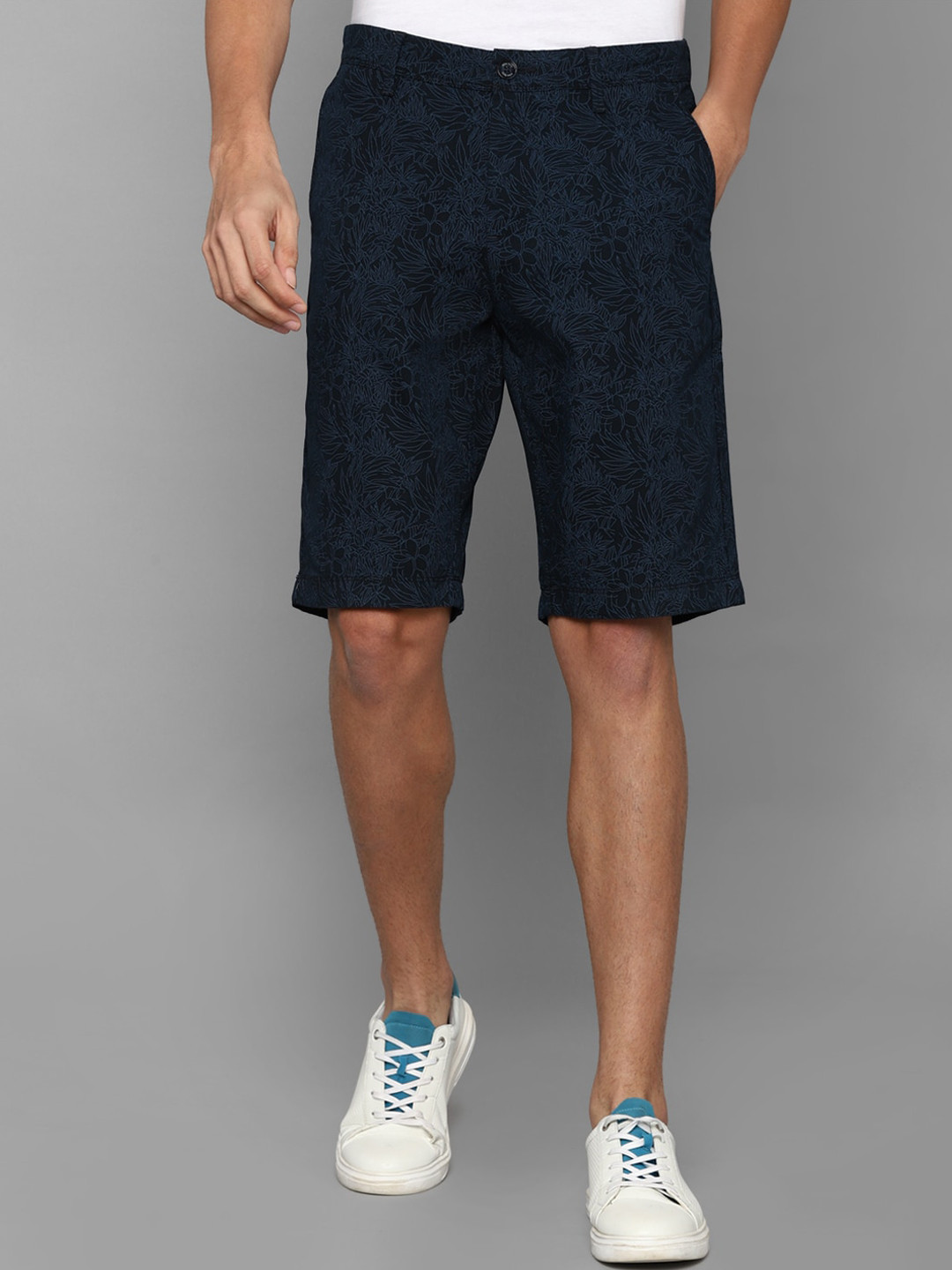 

Allen Solly Men Navy Blue Floral Printed Slim Fit Shorts