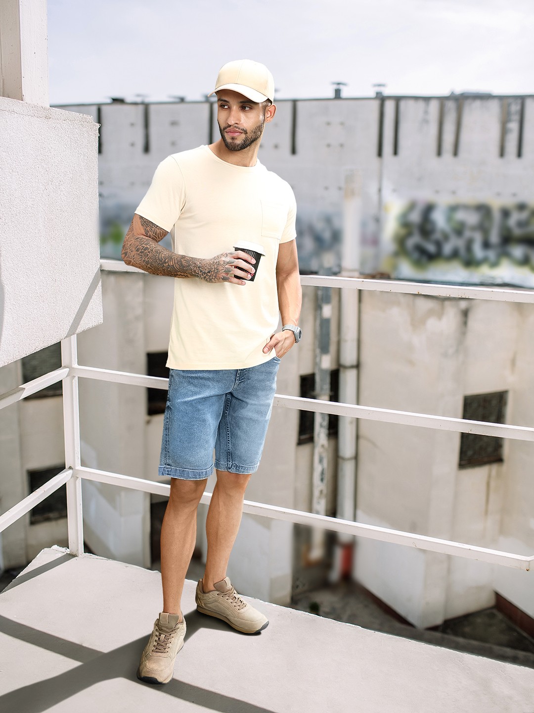 

Allen Solly Sport Men Blue Washed Slim Fit Denim Shorts
