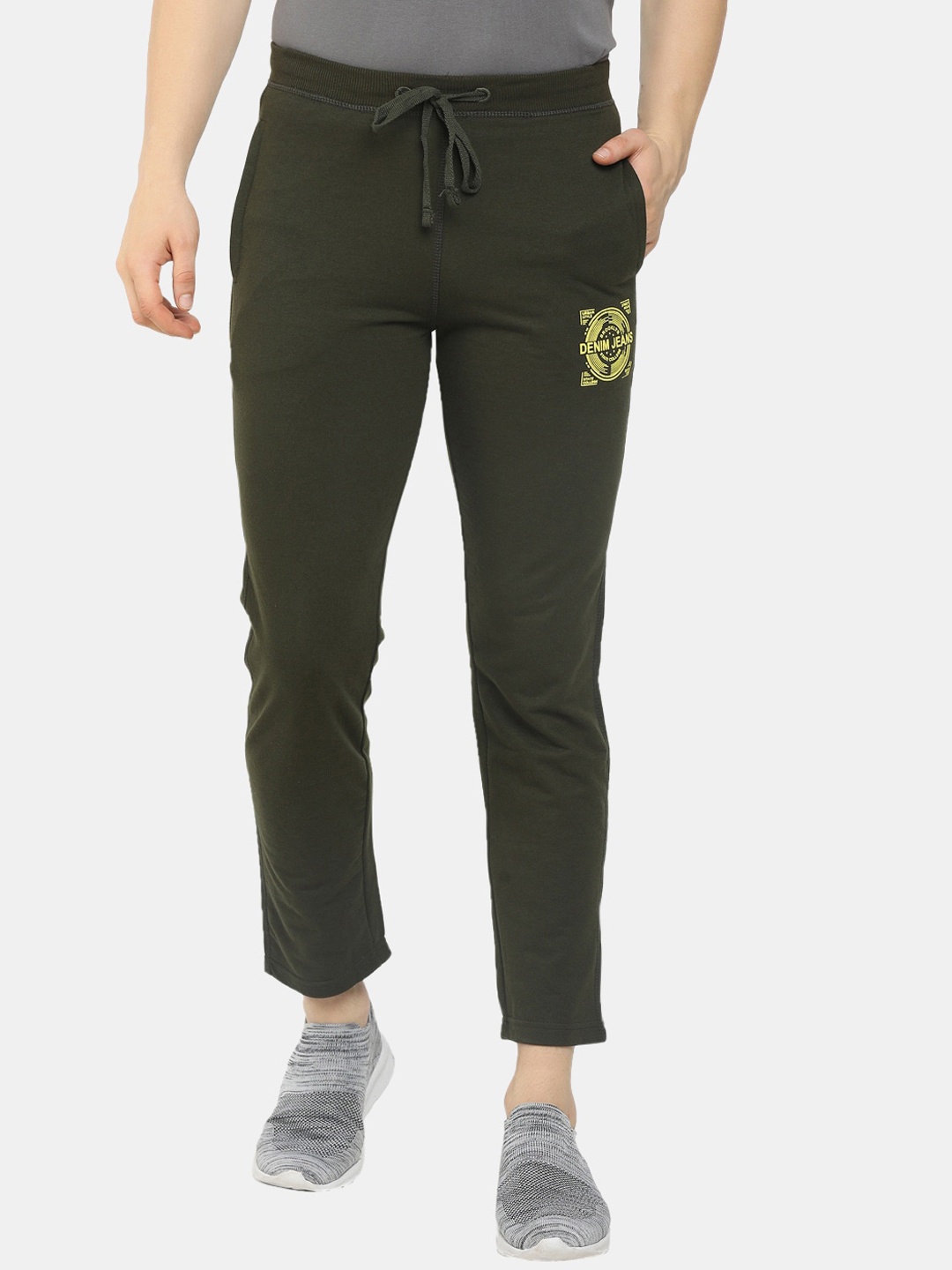 

V-Mart Men Olive Green Solid Terry Track Pants