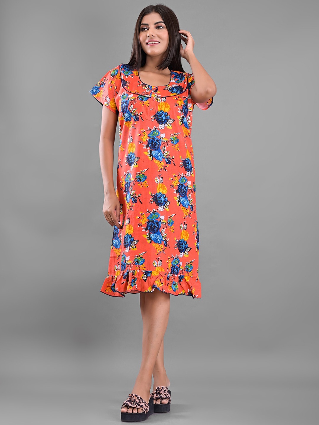 

Apratim Orange Printed Nightdress