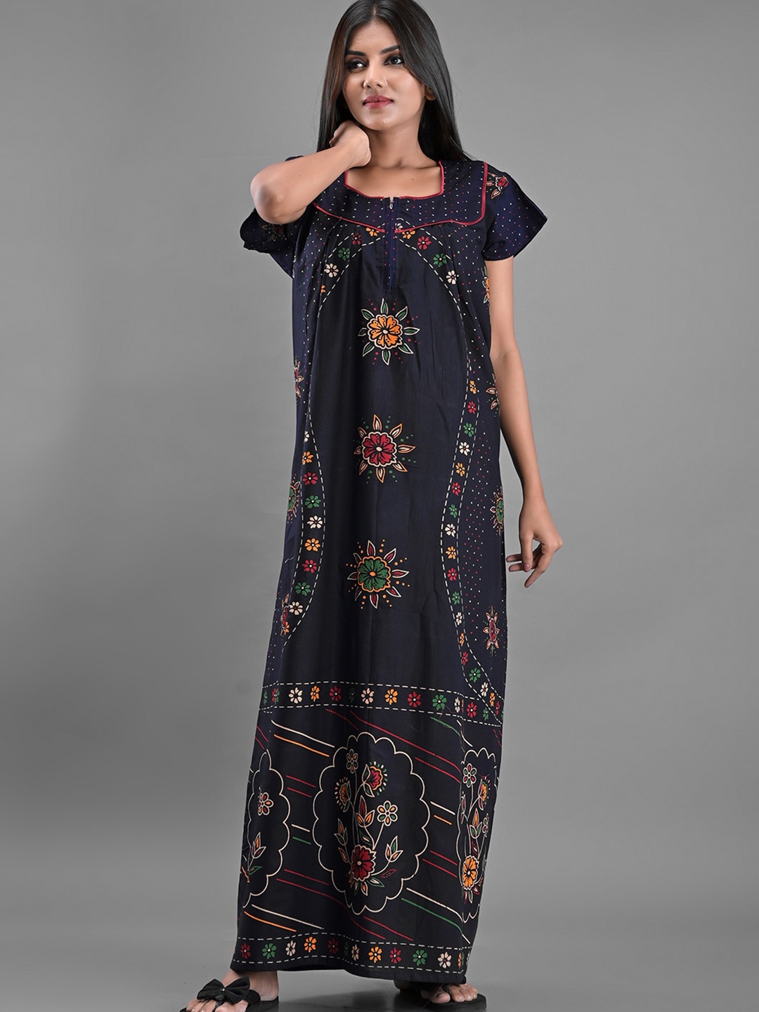 

Apratim Blue Printed Maxi Nightdress