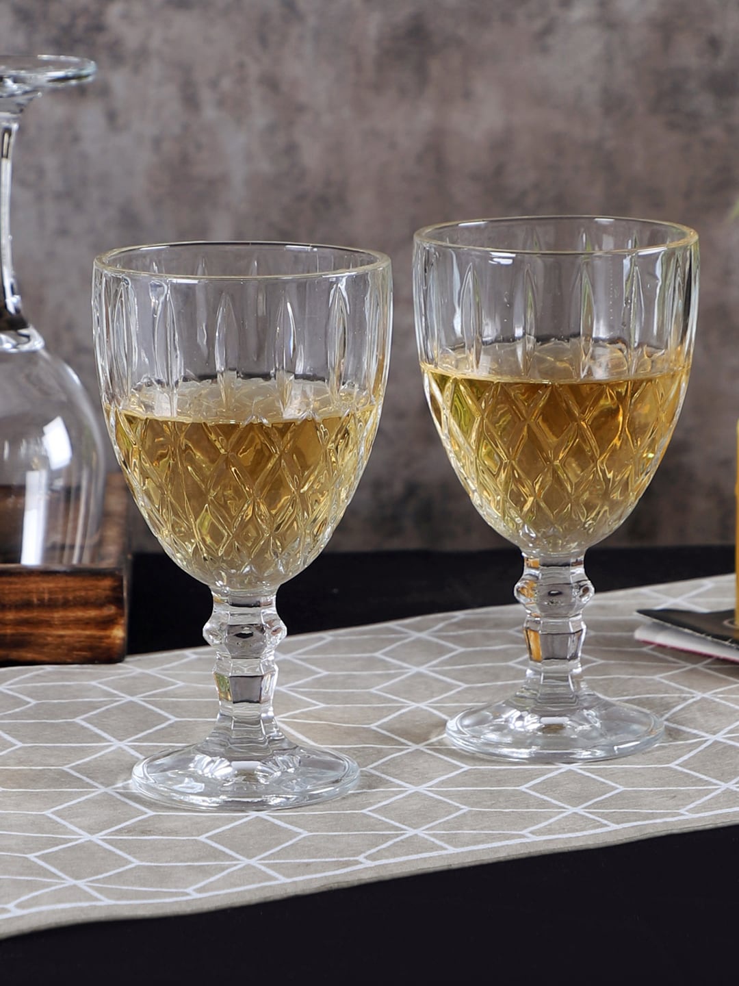 

ceradeco Set Of 6 Transparent Textured Water Juice Glass 285 ml