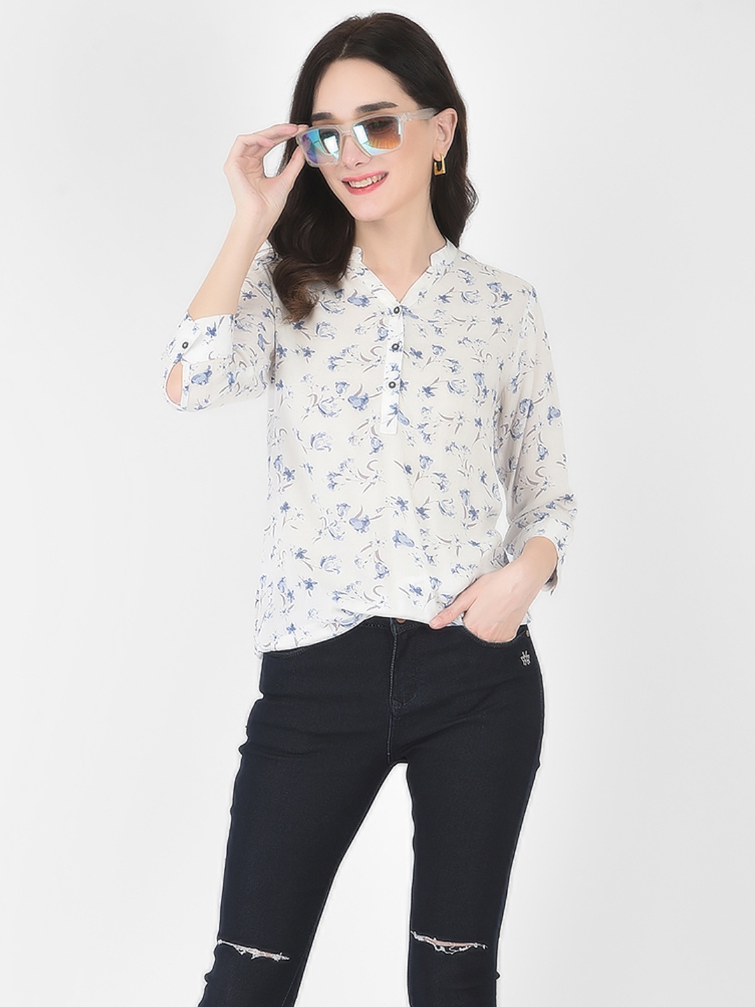 

Crimsoune Club Women White & Blue Floral Print Mandarin Collar Top