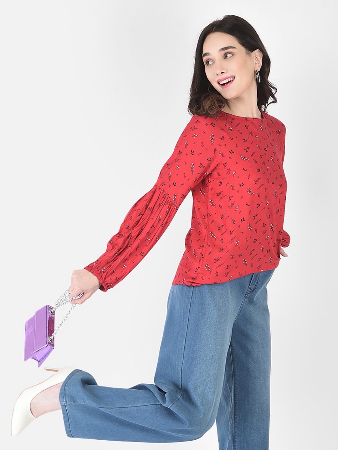 

Crimsoune Club Women Red Floral Print Top