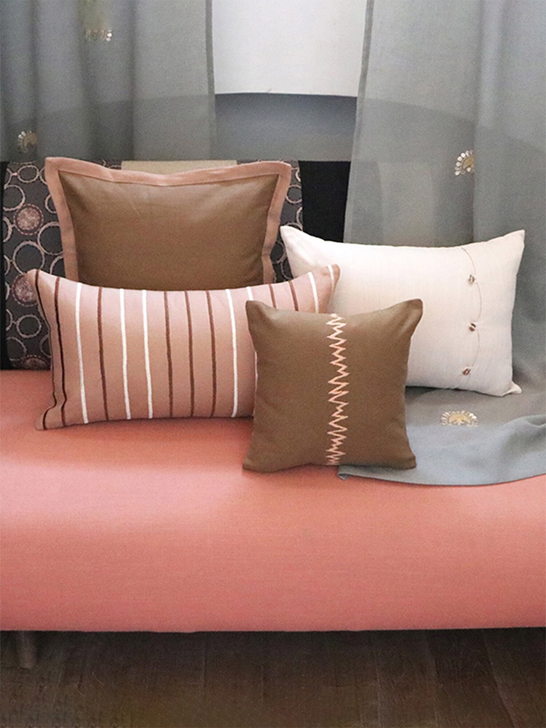 

ZEBA White & Brown Set of 4 Linen Square Cushion Covers