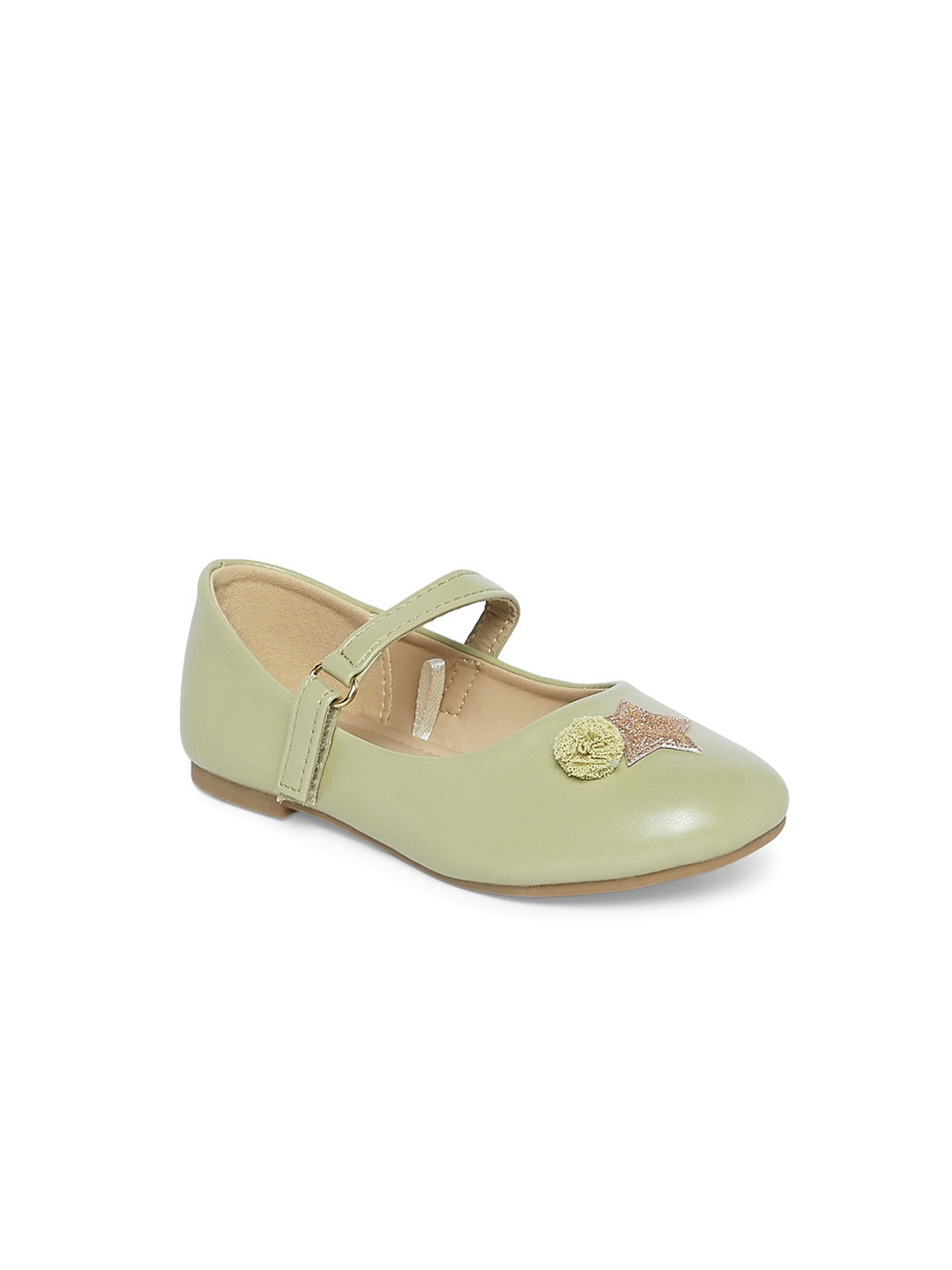 

Pantaloons Junior Girls Green Laser Cuts Flats