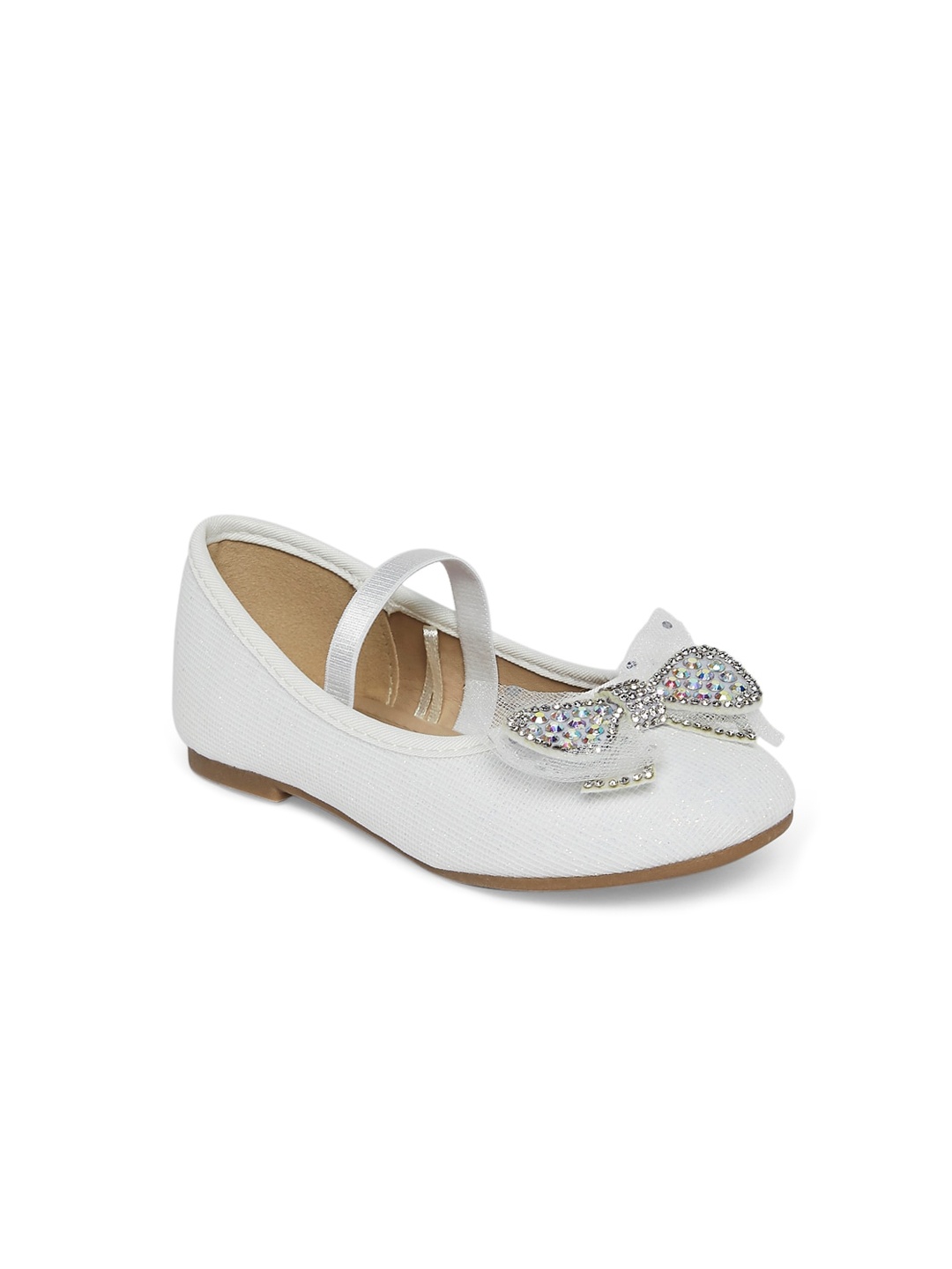 

Pantaloons Junior Girls White Embellished Bows Flats