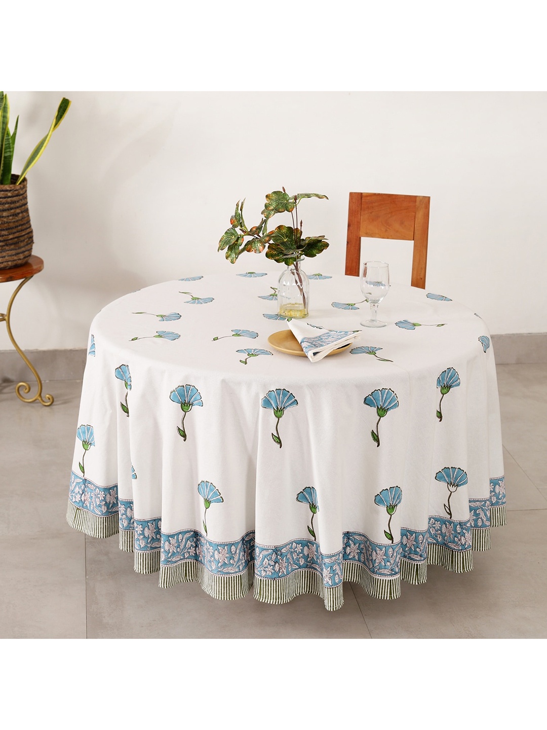 

HANDICRAFT PALACE White & Blue Floral Hand Block Round Table Cover With 4 PC Napkins