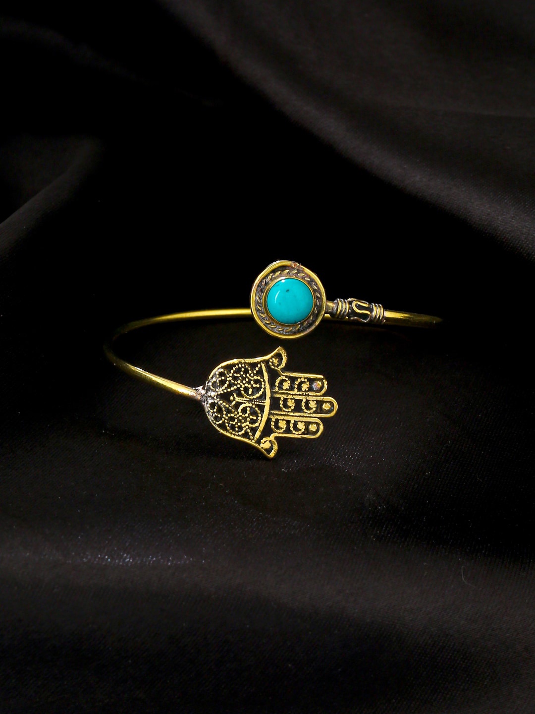 

kashwini Gold-plated Turquoise Stone-Studded Adjustable Bangle