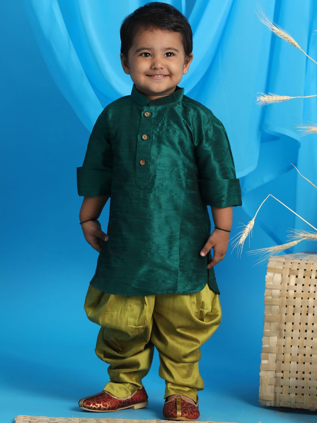 

VASTRAMAY Boys Regular Kurta with Dhoti Pants, Green