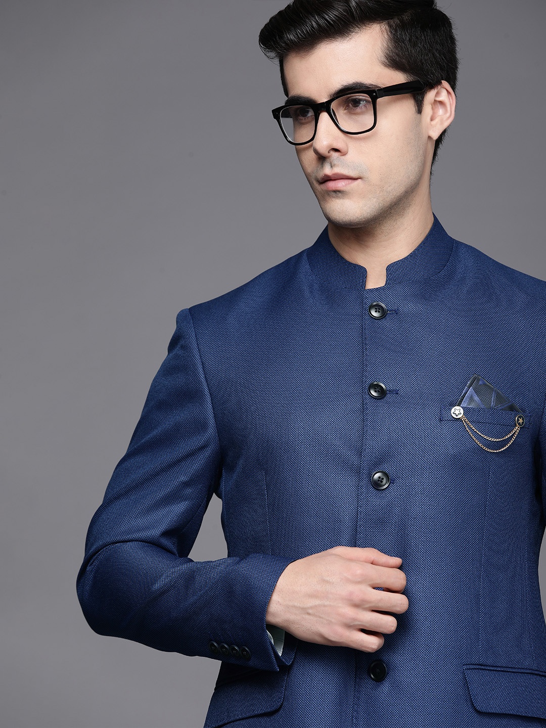 

Theme Men Blue Solid Bandhgala Blazer