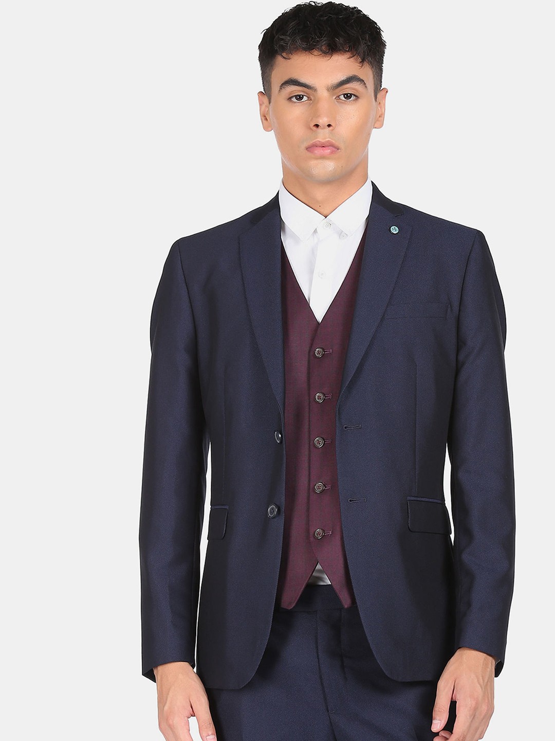 

Arrow Men Blue Solid Slim-Fit Single-Breasted Three-Piece Formal Suit