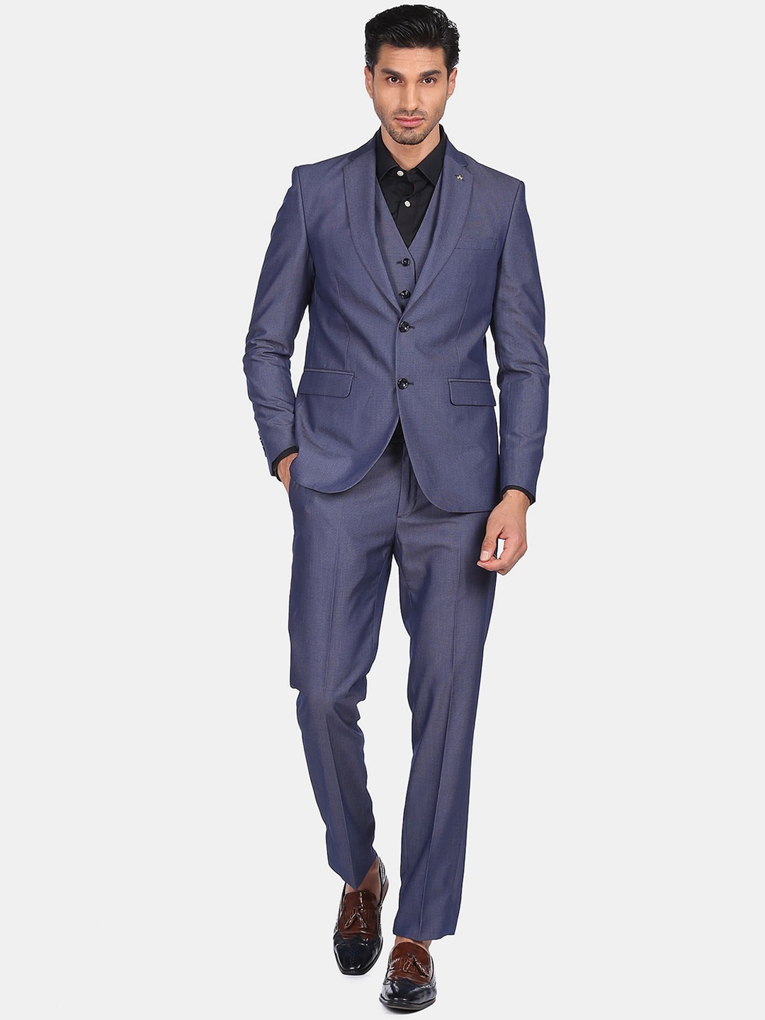 

Arrow Men Blue Solid Single-Breasted Slim-Fit 3-Piece Formal Suit