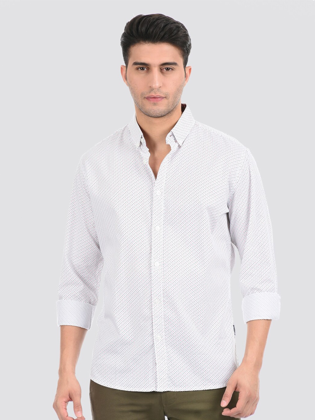 

LONDON FOG Men White Printed Casual Shirt