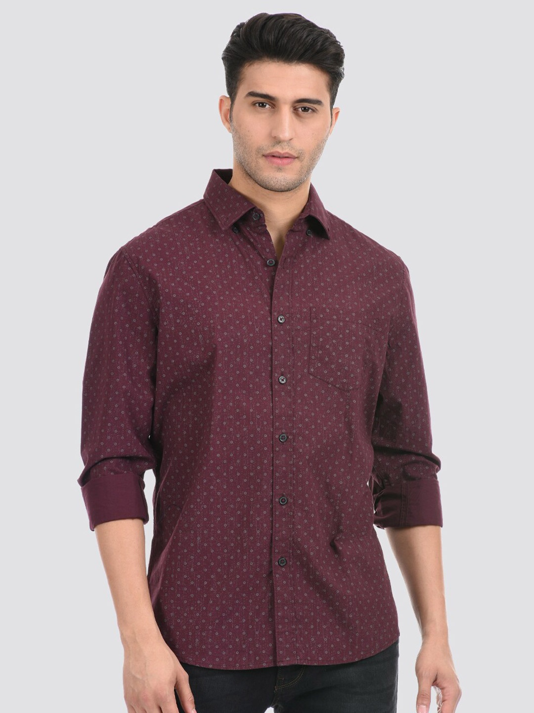 

LONDON FOG Men Maroon Printed Casual Shirt