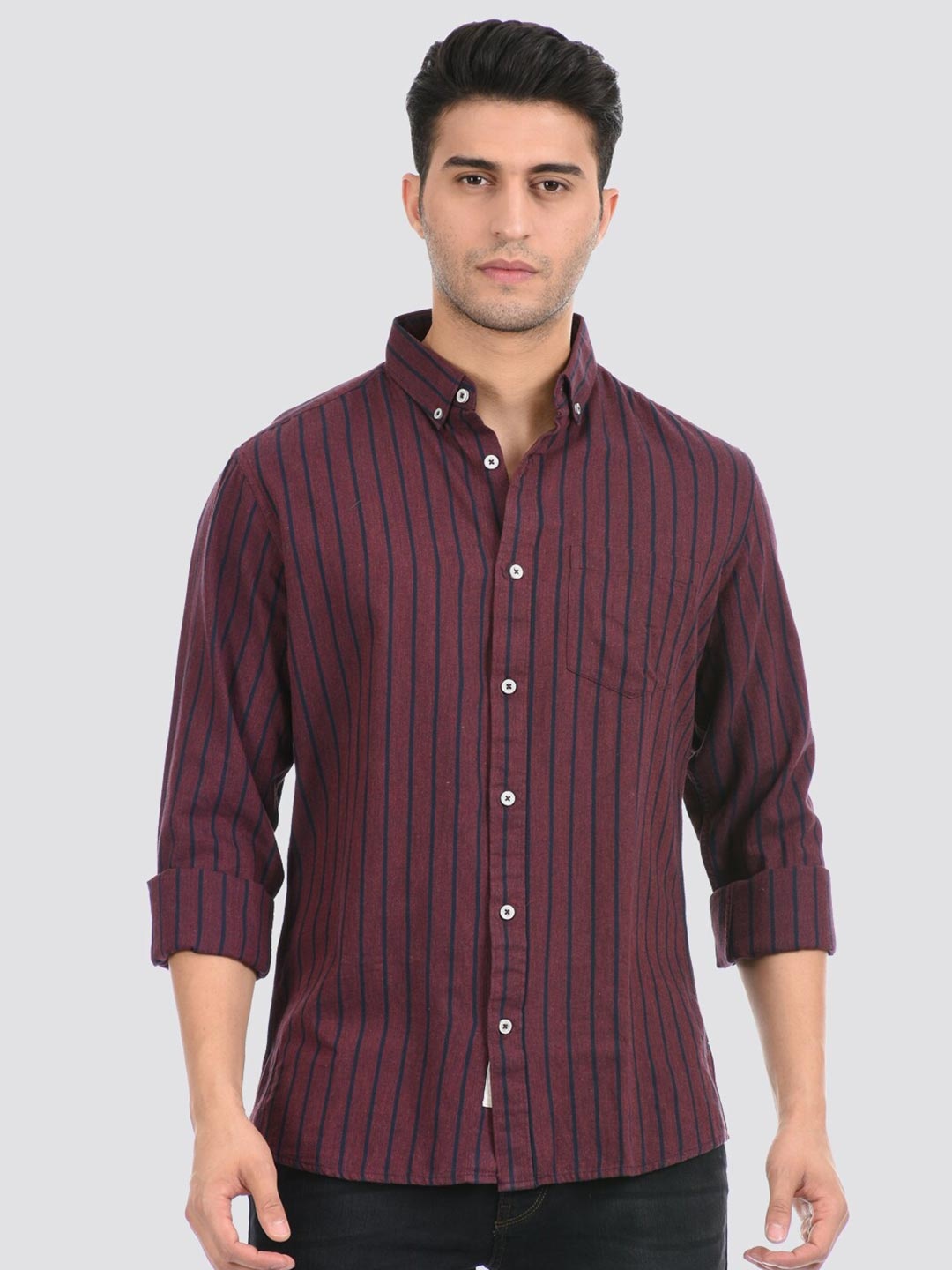 

LONDON FOG Men Maroon Striped Casual Shirt