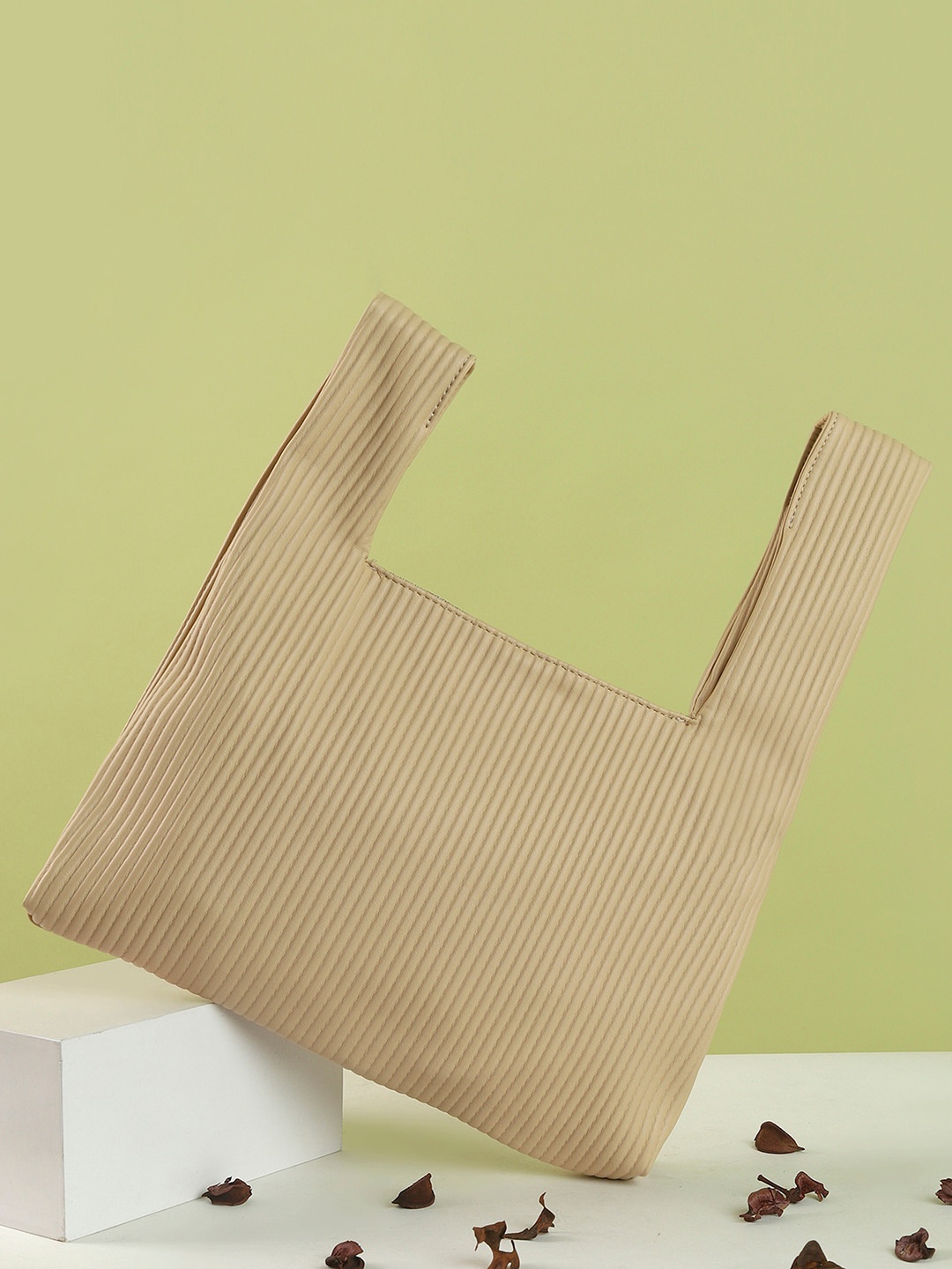 

HAUTE SAUCE by Campus Sutra Brown PU Oversized Shopper Tote Bag with Fringed
