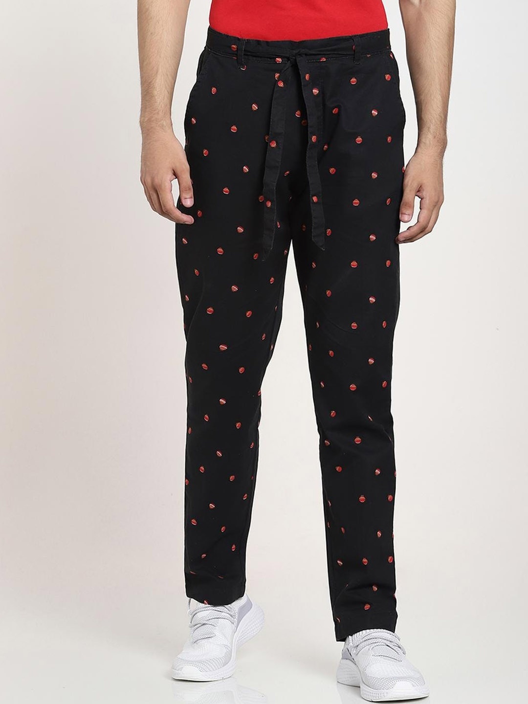 

Bewakoof Men Black Printed Norma Easy Wash Trousers