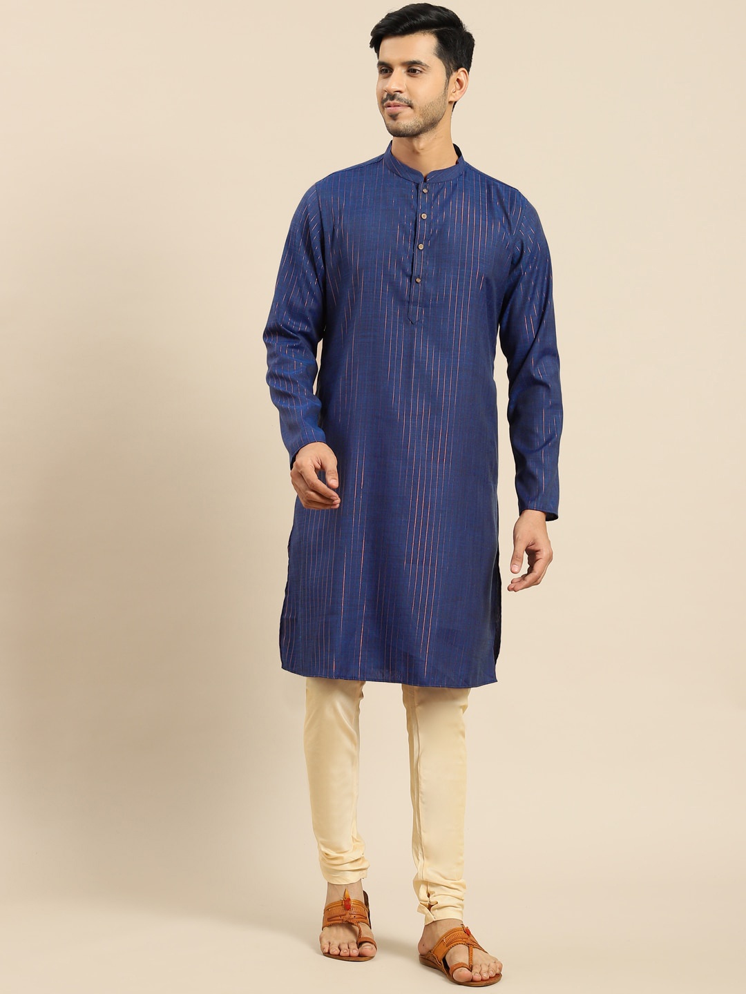 

Amodh by Kisah Men Navy Blue Thread Work Kurta