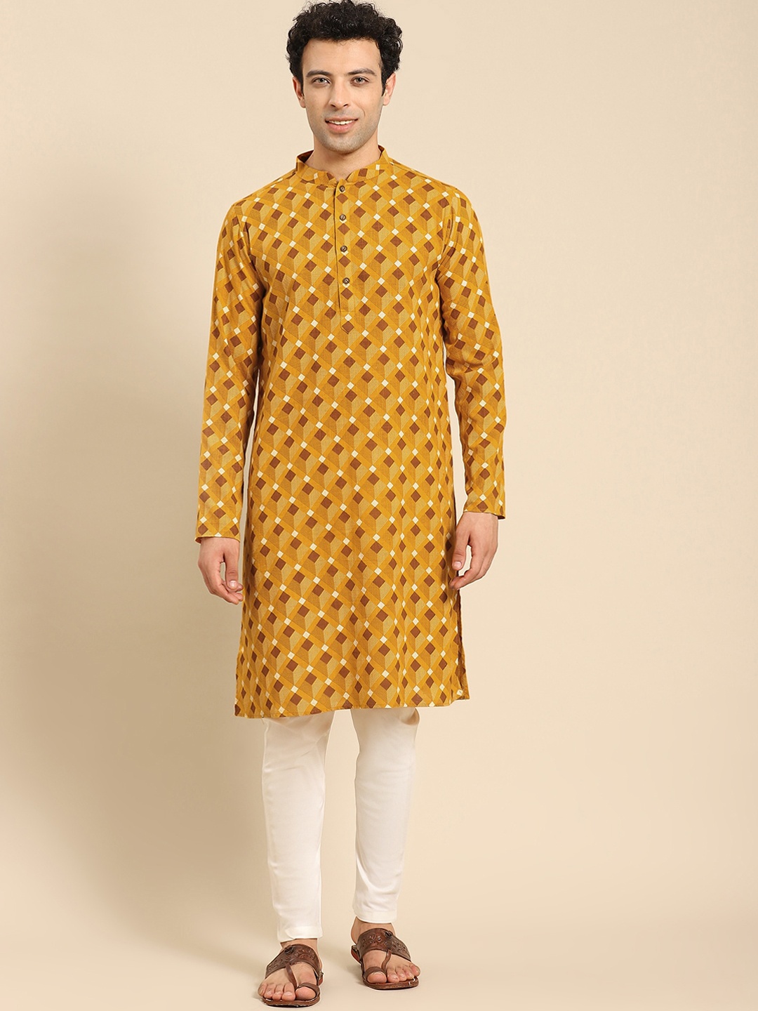 

Amodh by Kisah Men Mustard Yellow Geometric Thread Work Kurta