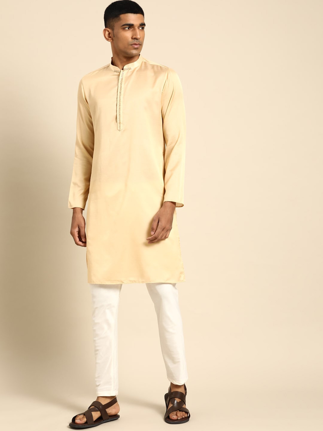 

Amodh by Kisah Men Yellow Thread Work Dobby Pathani Kurta